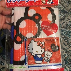 Hello Kitty picnic sheet